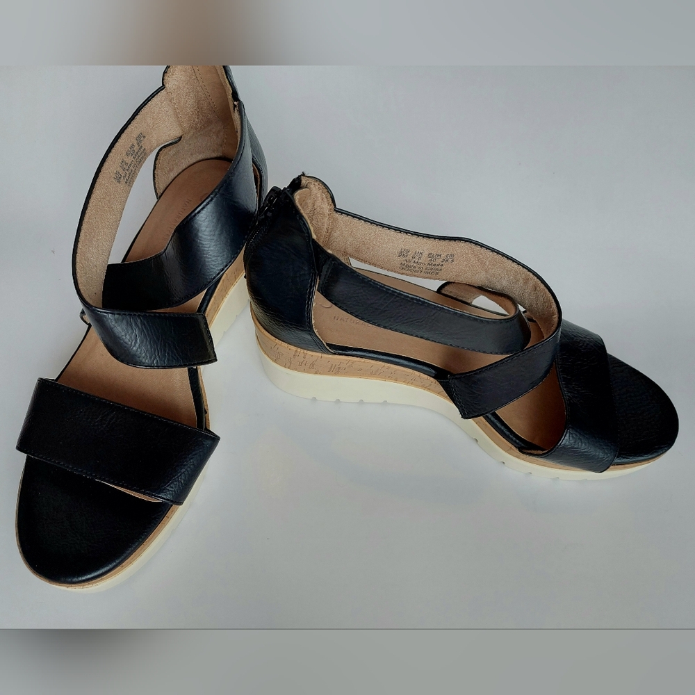 SOUL Naturalizer Women's Goodtimes Wedge Sandal Jet Black 9M New